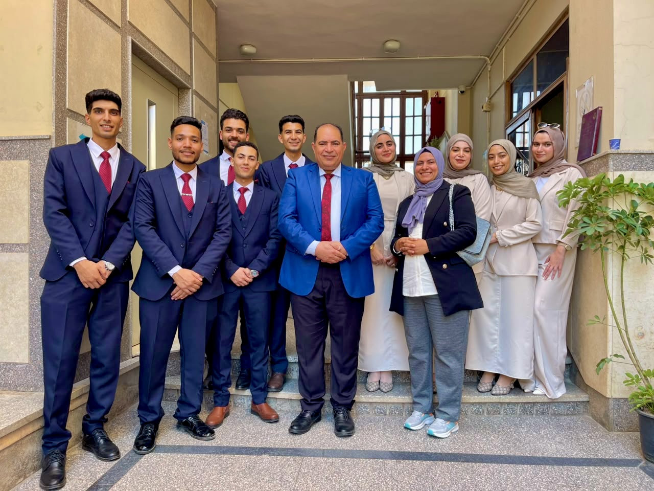 مناقشة مشاريع التخرج 2026